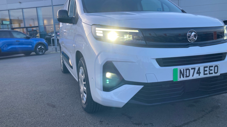 Vauxhall Combo Cargo Combo Electric 100kW Pro 52kWh H1 Van Auto